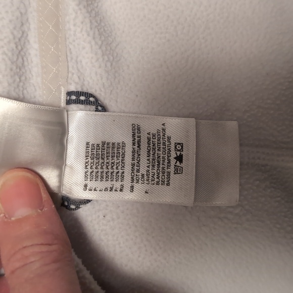The North Face Women's White Hoodie - Picture 4 of 12